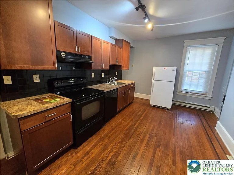50 S Franklin St #1 — Photo 3