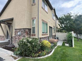 2631 W Alice Springs Rd, Riverton, UT 84065