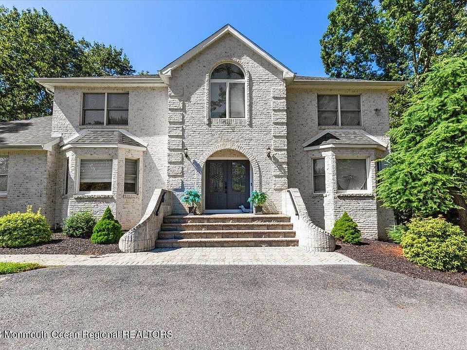 5 Joyce Court, Manalapan, NJ 07726 Zillow