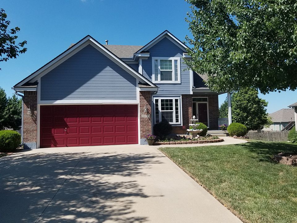 1st image of 2209 NE Avanti Dr