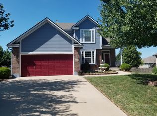 2209 NE Avanti Dr, Blue Springs, MO 64029