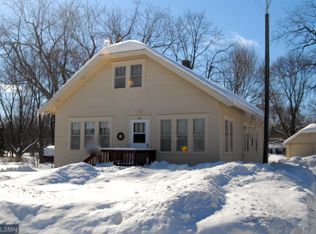 310 3rd Ave SE, Renville, MN 56284