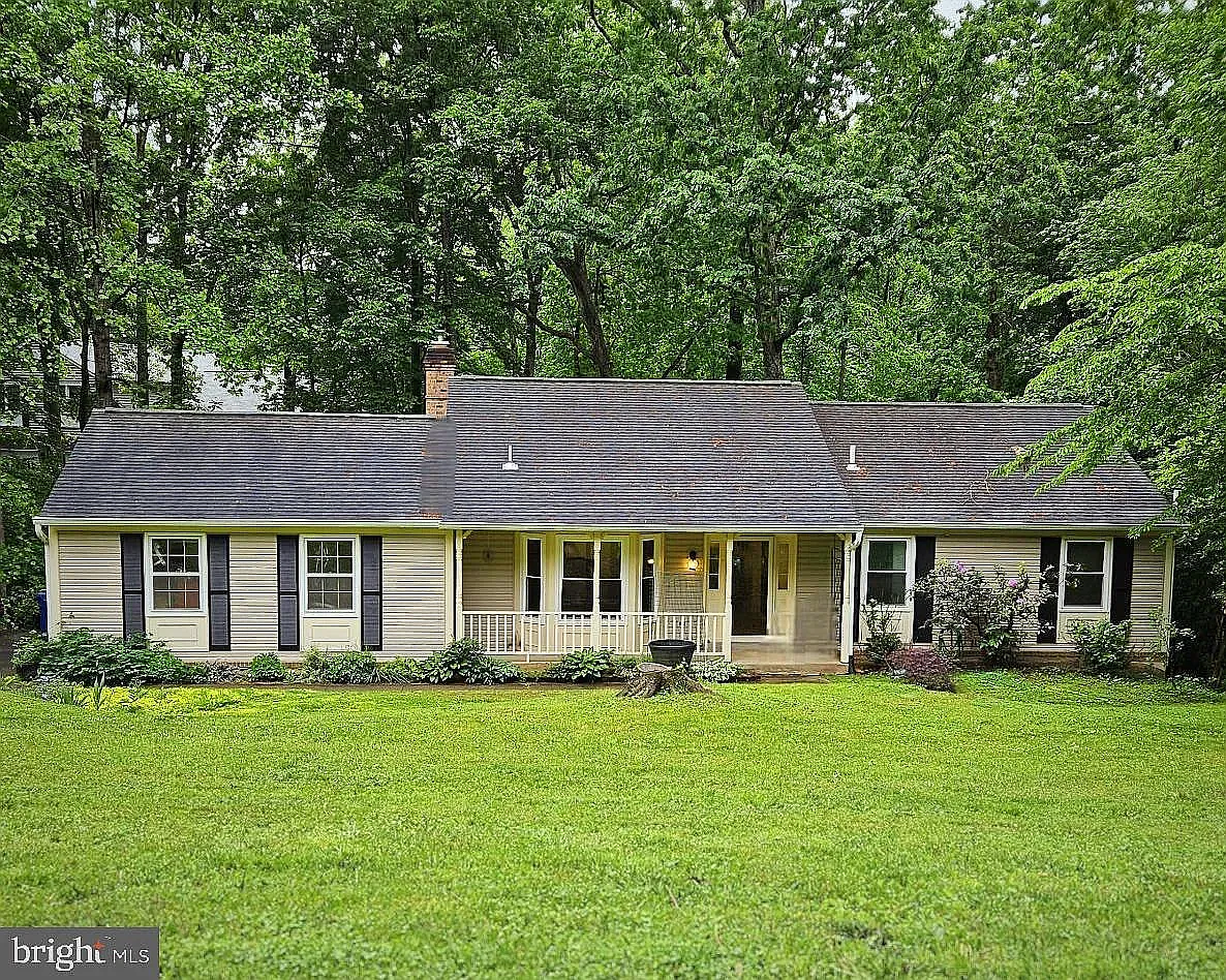 1 bed, 900 sqft, $1,600 — Photo 1