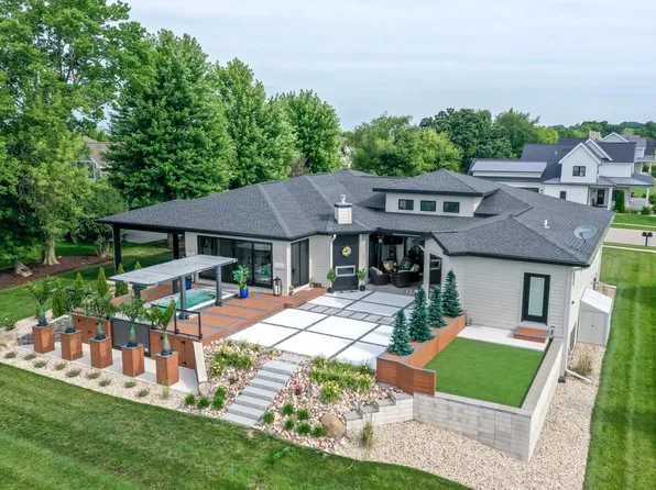 5803 Bellewood Dr, Waunakee, WI 53597
