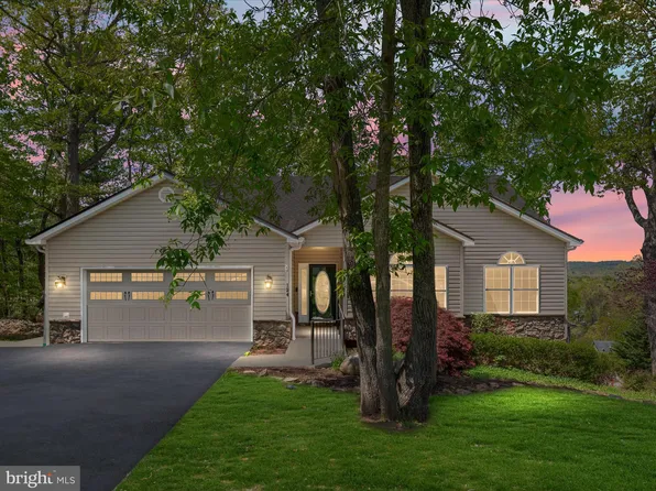 124 Downhill Cir, Cross Junction, VA 22625