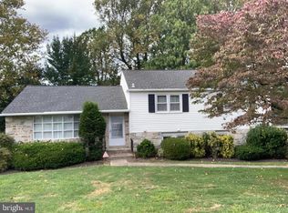 2046 Winthrop Rd, Huntingdon Valley, PA 19006