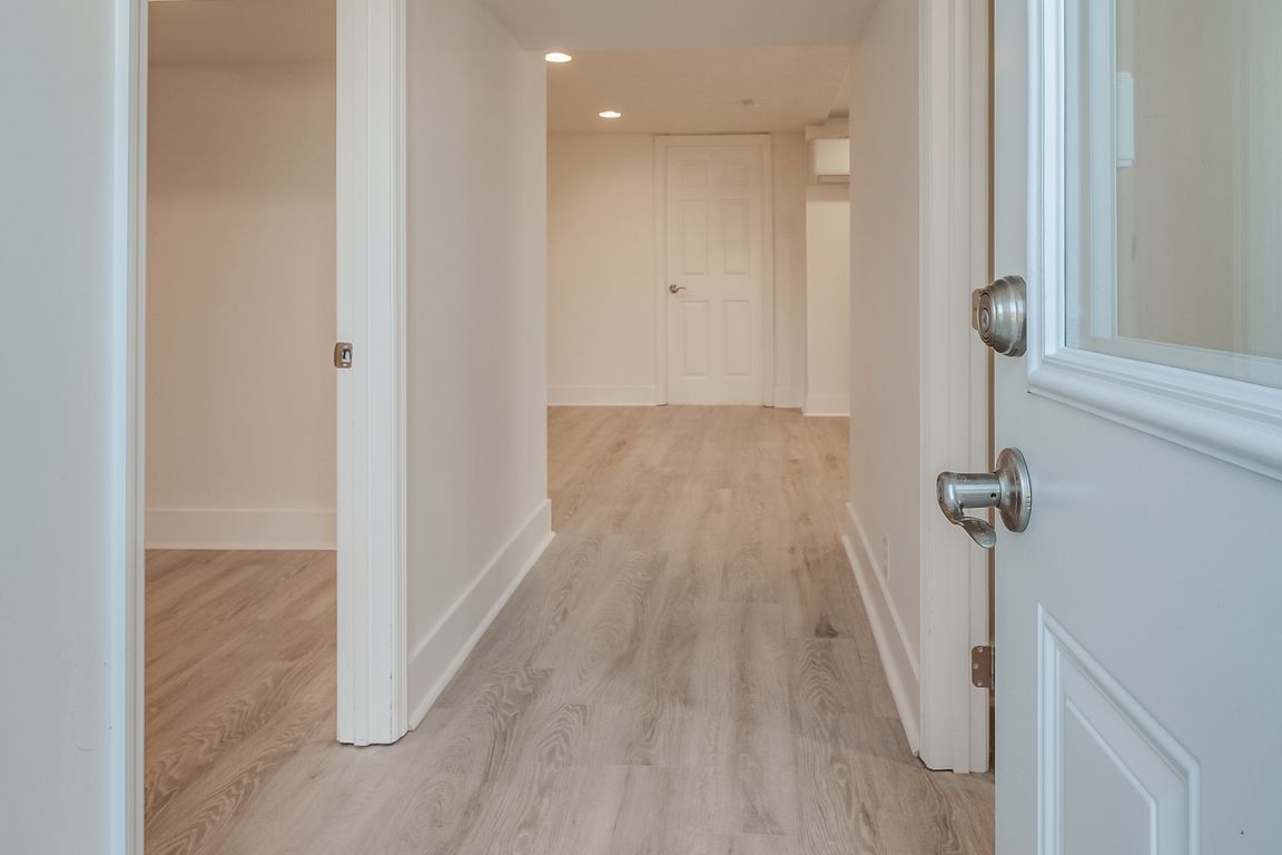 next background image