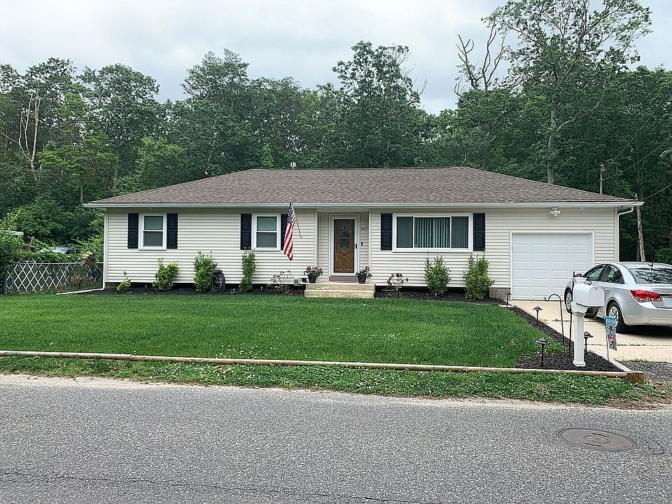 1st image of 347 Pemberton Blvd