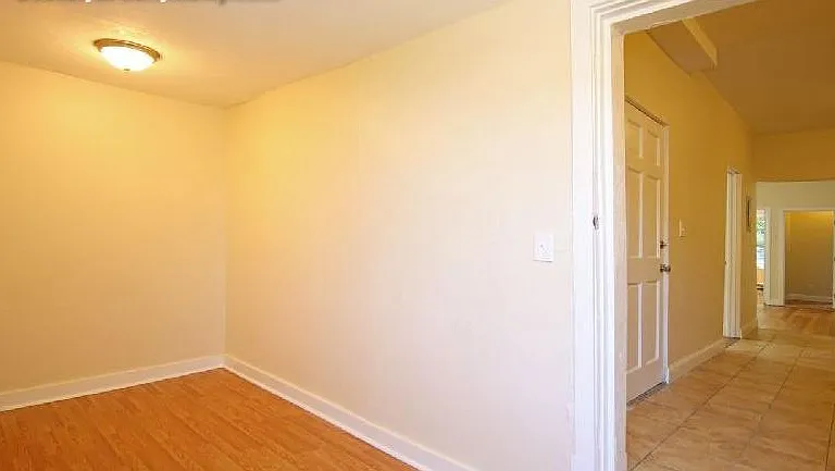 114 Everett St #3 — Photo 6