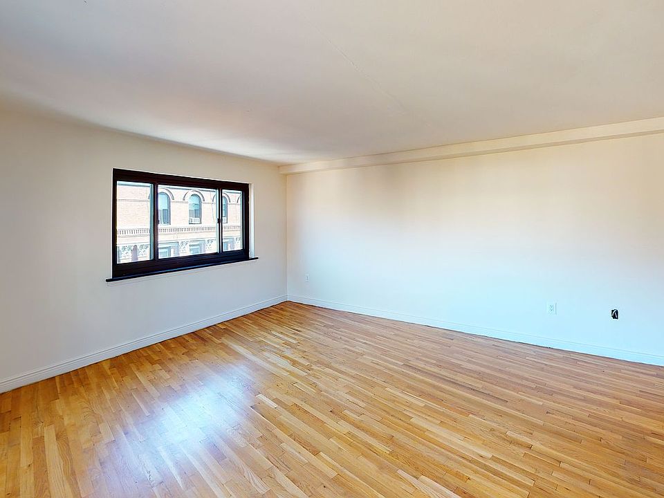 1st image of 50 Prince St APT 6g