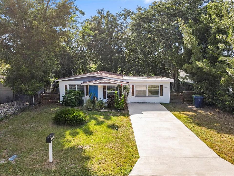 1st image of 10208 Lola St