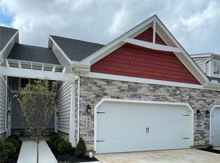 605 Cape Cod Ct, Dayton, OH 45430