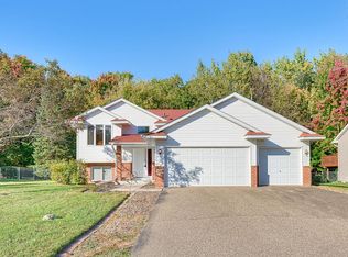 25691 Goldfinch Ave, Wyoming, MN 55092