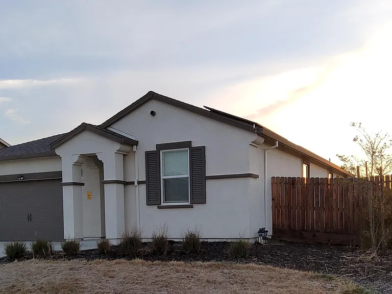3771 Dove Dr — Photo 2