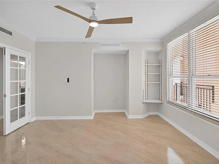 5430 Eagles Point Cir #202 — Photo 20
