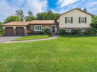 238 Bay St, Wilson, NY 14172