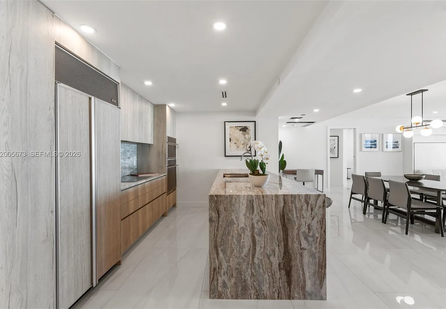 1500 Ocean Drive Condo — Photo 4