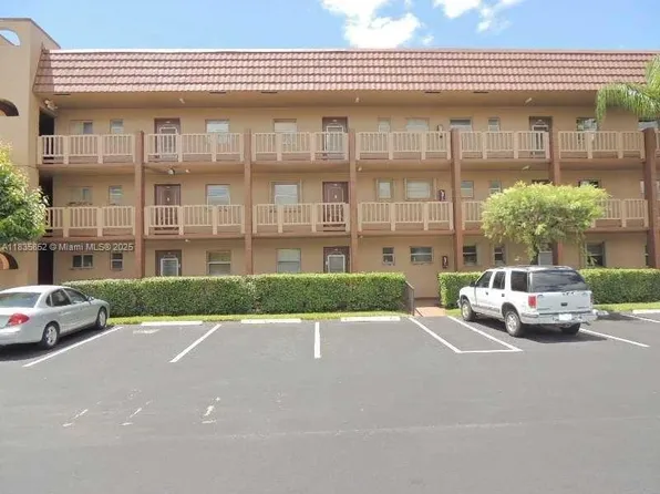 9800 Sunrise Lakes Blvd APT 309, Sunrise, FL 33322