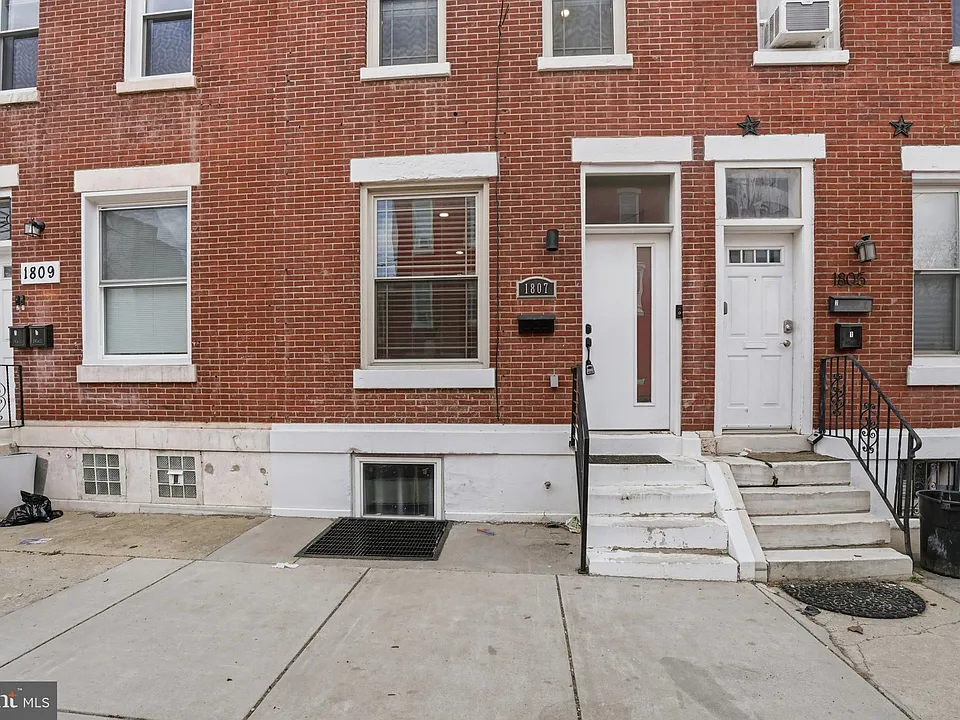 1807 Wylie St