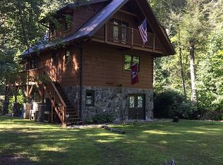 1918 Water Gauge Rd, Franklin, NC 28734