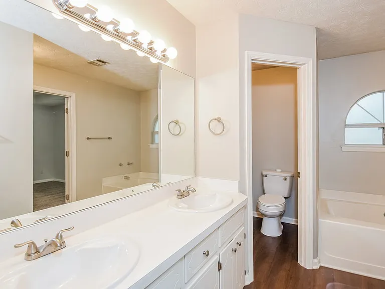 1171 Lennox Ct — Photo 11