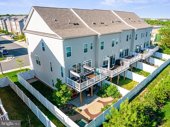 4th image of 11009 Blackburn Cove Ln