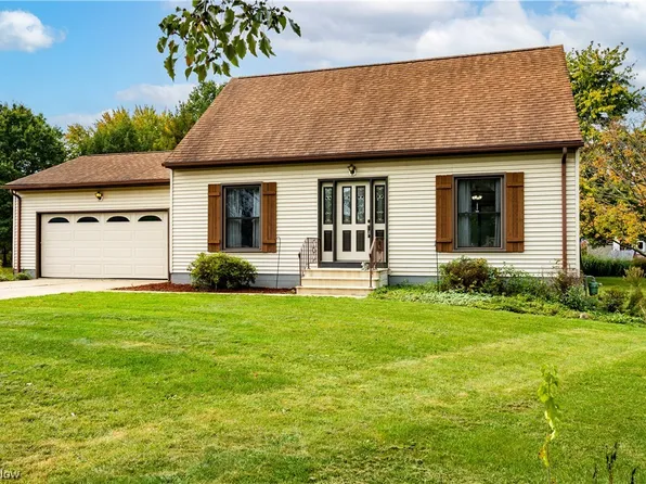 101 Cedar Ct, Seville, OH 44273