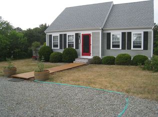36 Schoolhouse Rd, Edgartown, MA 02539