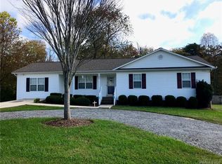 440 Brook Hollow Ln, Taylorsville, NC 28681