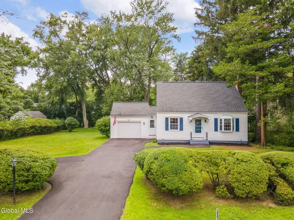 2039 Balltown Road, Niskayuna, NY 12309