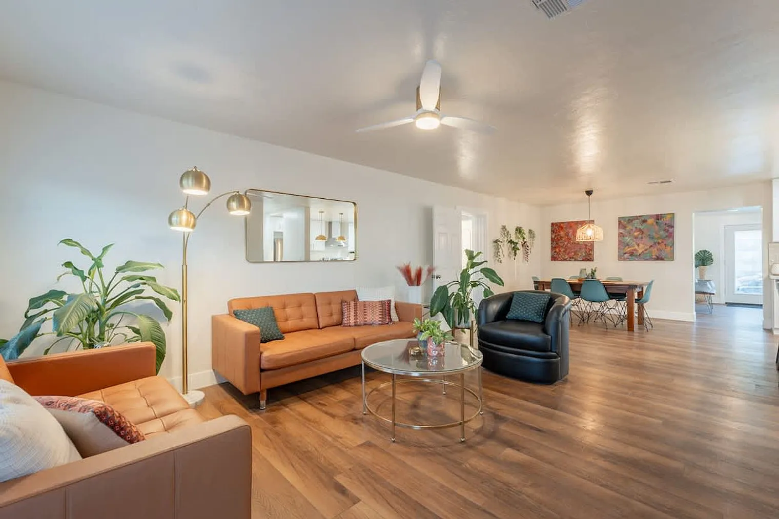 5 bed, 3.0 bath, 2292 sqft, $7,700 — Photo 1