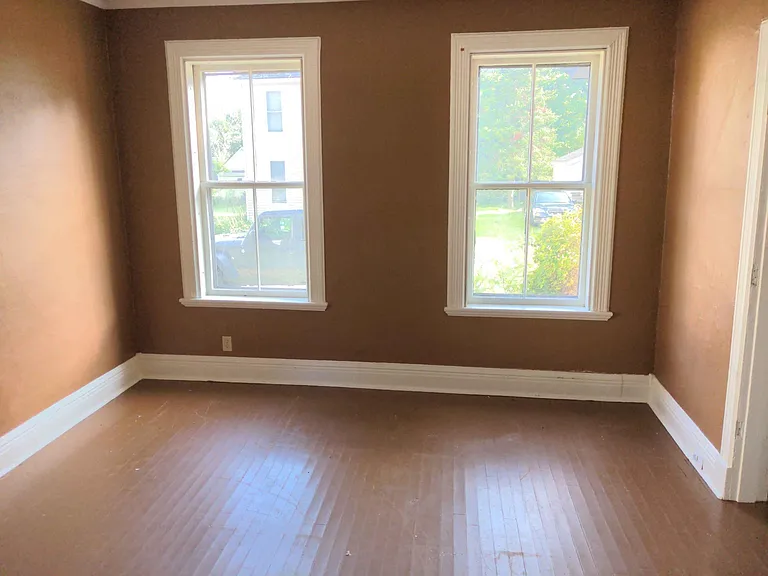 7 Washington St #2 — Photo 6