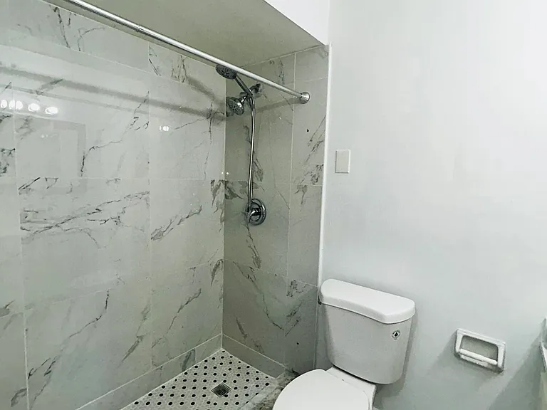 11983 Shakerwood Ln — Photo 25