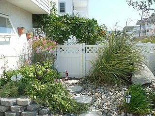 4th image of 137 70th St #E