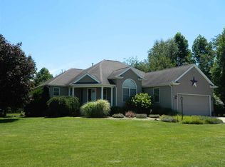 1561 Hawthorne Ct, Winona Lake, IN 46590