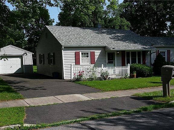 2nd image of 26 Canandaigua Ave