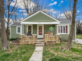 1536 N Hillcrest Ave, Springfield, MO 65802