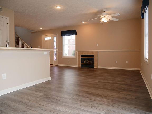 2nd image of 2617 E Oaklawn Ct