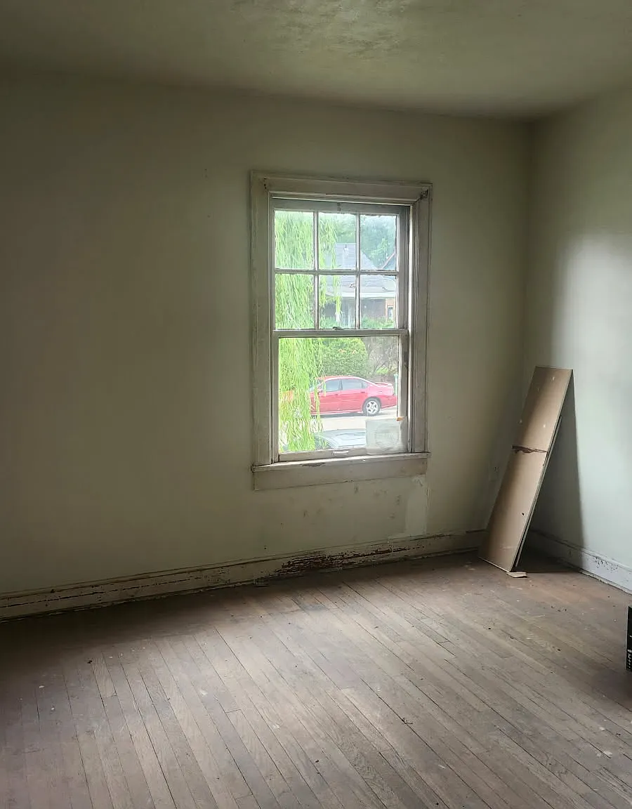 4 bed, 980 sqft, $900 — Photo 3