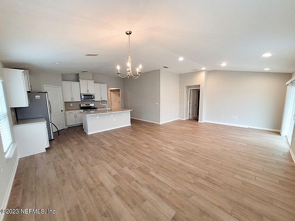 5th image of 82905 THOMPSON Lane