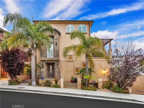 596 1st St, Hermosa Beach, CA 90254