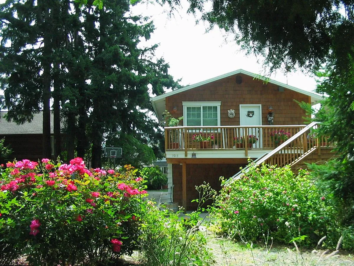Exterior - 7015 NE North Shore Rd