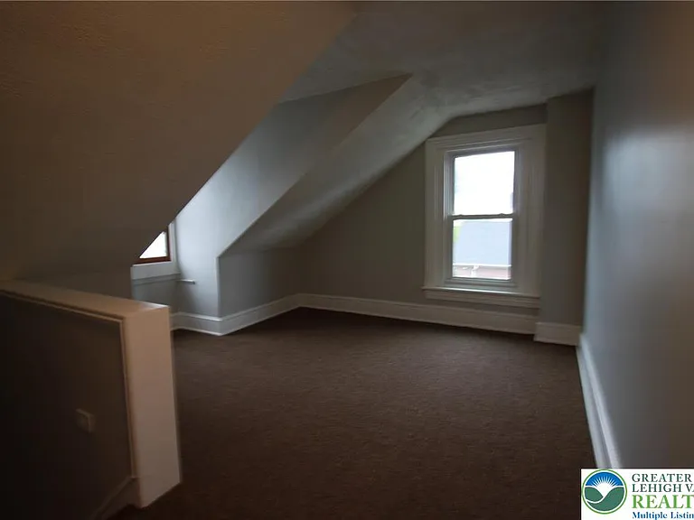 513 Cattell St — Photo 16