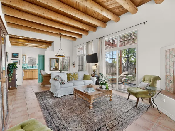 4120 Whispering Wing Rd, Santa Fe, NM 87507