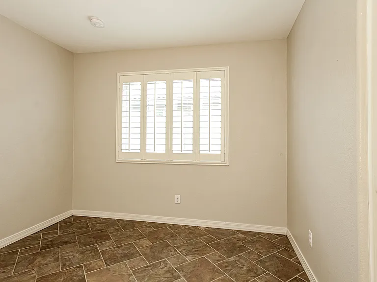 8645 W Paradise Dr — Photo 8