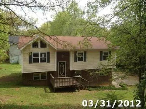 107 Lynn Dr, Trussville, AL 35173