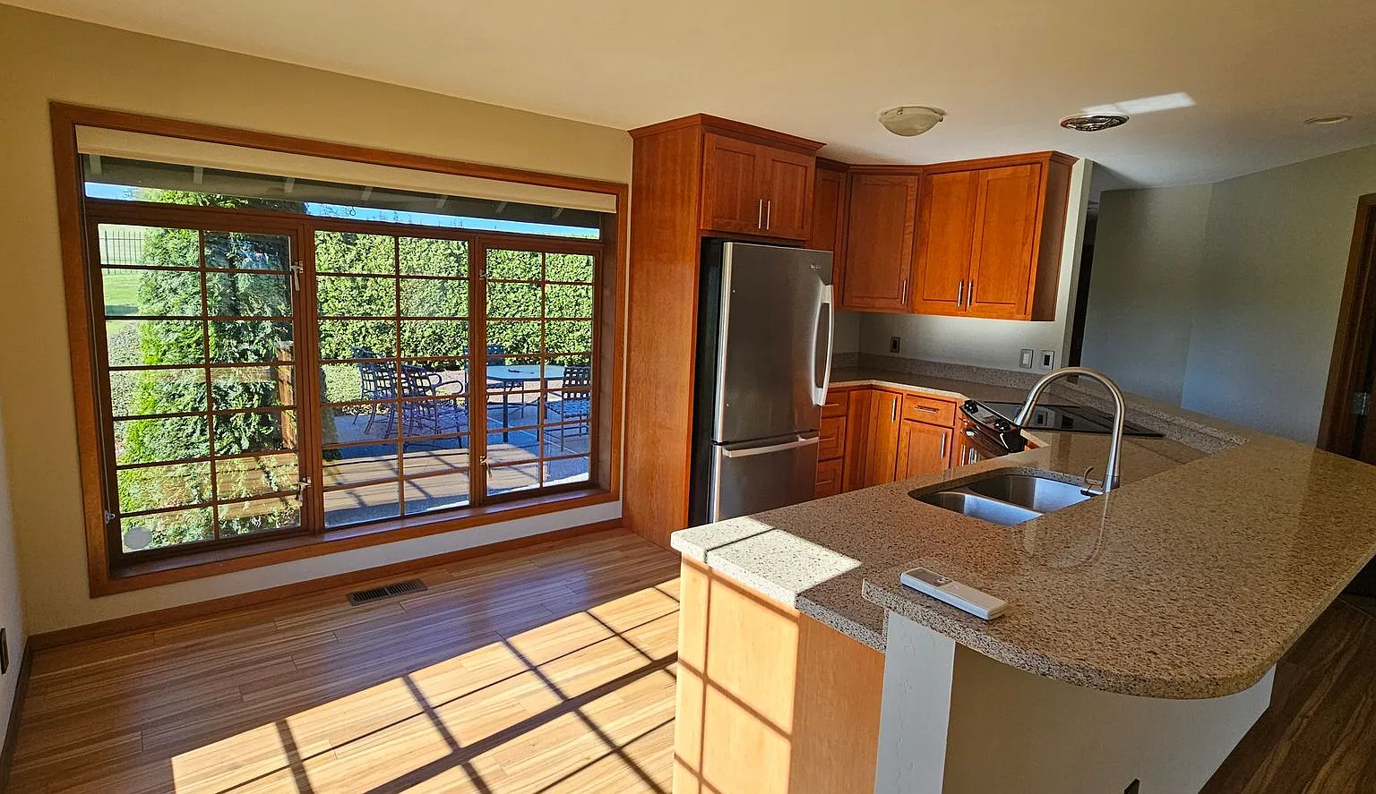 Beautiful and spacious 55+ unit in Bow — Photo 1