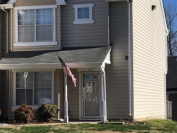 2nd image of Circle Dr