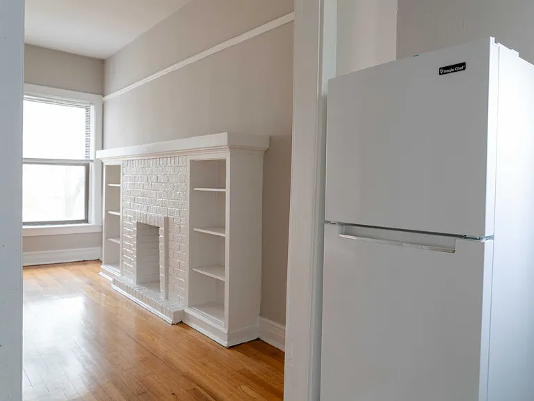1468 W Argyle St #3F — Photo 9