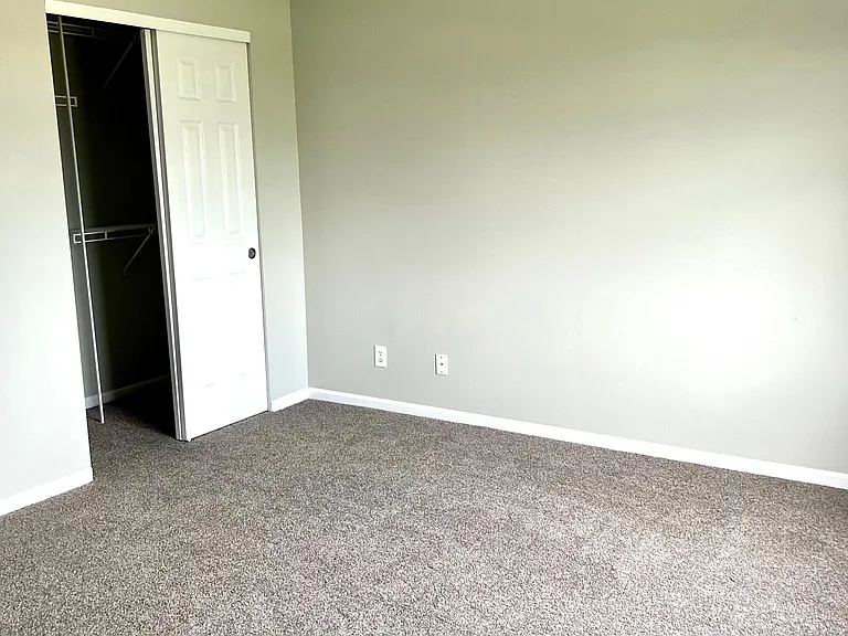 15301 Davidson St — Photo 12